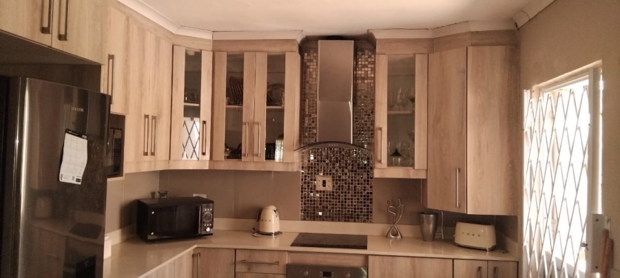 4 Bedroom Property for Sale in Haven Hills Eastern Cape